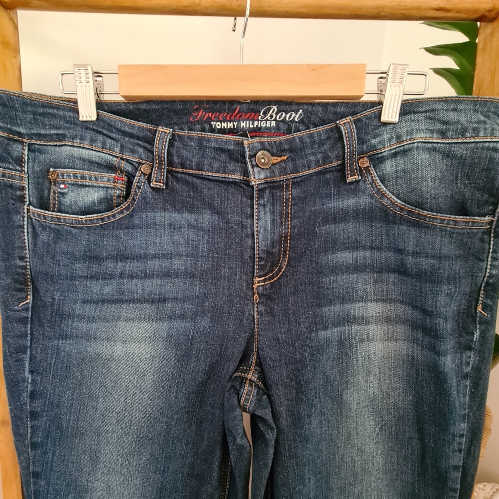 Tommy Hilfiger Blue Freedom Boot Leg Denim Jeans - Picture 4 of 12